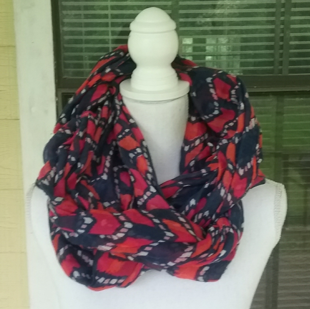 Beautiful infinity scarf!